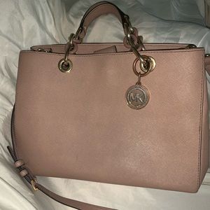 Michael kors purse /wallet set
